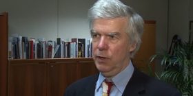 Robert Cooper: Bisedimet me Serbinë kanë për qëllim ta bëjnë më të pjekur Kosovën