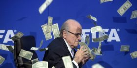 Skandali FIFA, SHBA “kërcënon” edhe Blatter