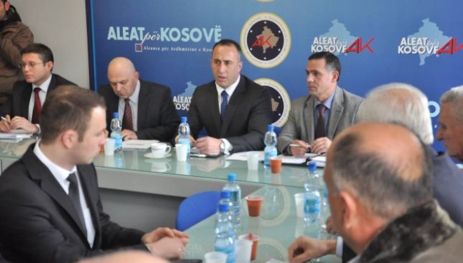 Ardian Gjini nënkryetar i parë, AAK-së i bashkohet edhe Muharrem Nitaj