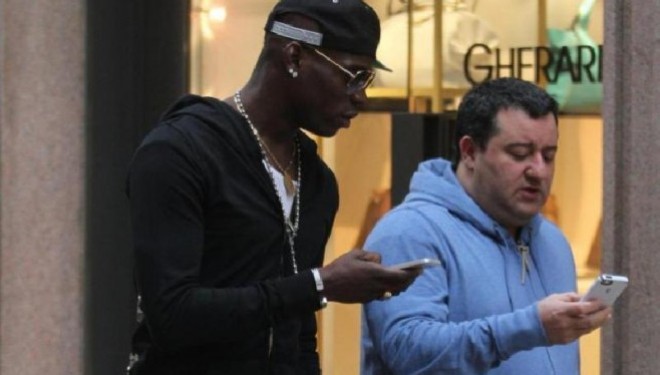 Balotelli i padëshiruar, Raiola ia ofron Lazios