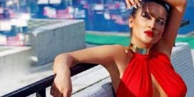 Dhurata duket si J.Lo (Foto)