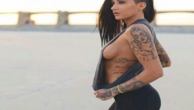Femrat shqiptare që luajnë filma porno (Video+18)