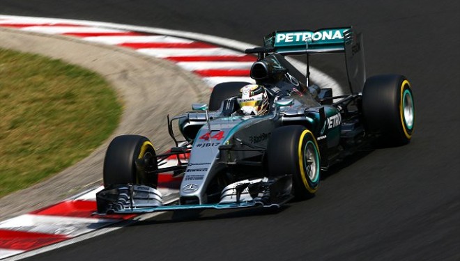 Formula 1, Hamilton i pandalshëm, “pole” në Hungari