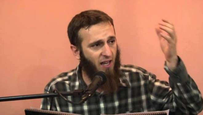Blic: Ky është prizrenasi që rekruton xhihadistë për ISIS-in në Serbi (Video)