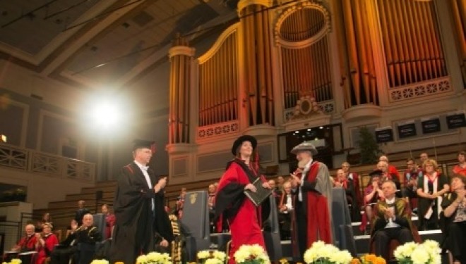 Presidentja merr titullin Doktor Nderi i Shkencave Juridike në Universitetin e Leicesterit