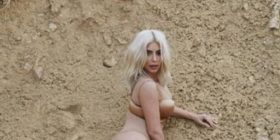 Kim sërish nudo (Foto)