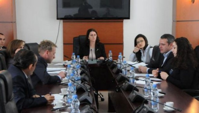 Komisioni për Integrime Evropiane kundër përcaktimit etnik në letërnjoftime