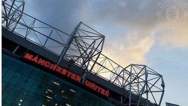 Man Utd uron Bajramin (FOTO)