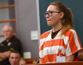 Abuzoi seksualisht me 3 nxënës, lihet në burg ish-mësuesja
