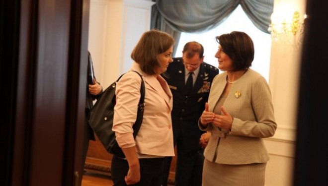 Nuland e takon edhe Presidenten