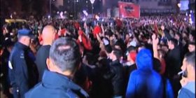 Plisat thonë se nuk e tradhtojnë idealin kombëtar për një leckë