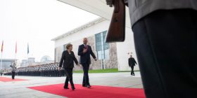 Merkel: BE s’i përjashton myslimanët