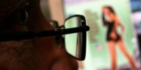 3 mitet e pornografisë që hidhen poshtë