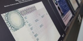 Edhe të huajt kanë nevojë për viza të Kosovës – ja sa viza ka lëshuar Kosova gjatë këtij viti