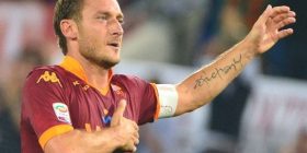 Totti dhe Cassano ofertë për të luajtur në filma porno!