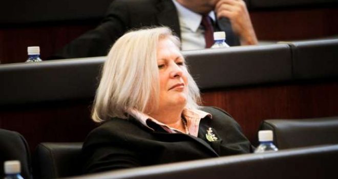 Flora Brovina: Abstenoj ose votoj kundër Gjykatës Speciale