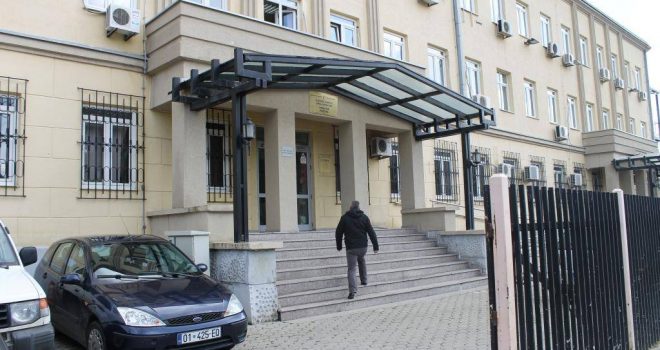 Ka nisur gjykimi ndaj 11 inspektorëve të Komunës së Prishtinës