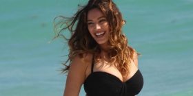 Kelly Brook ekspozon të pasmet seksi (Foto)