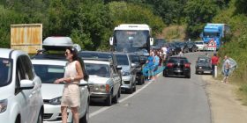 Bashkatdhetarët të pa kënaqur me trajtimin që nga hyrja te kufijtë