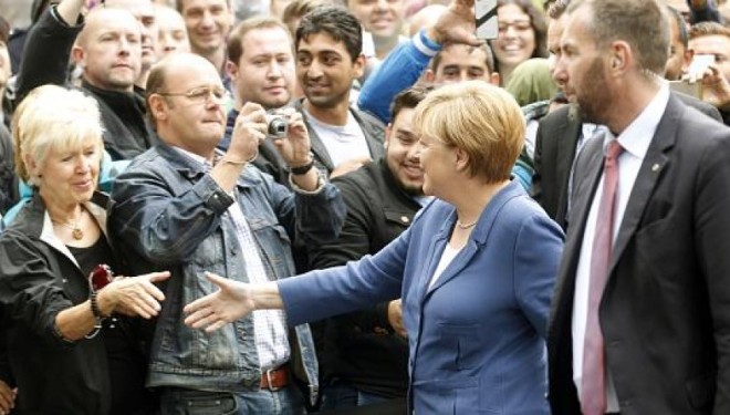 Merkel: Kosovarët do të kthehen, në Kosovë s’ka luftë civile!