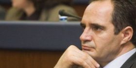 Nait Hasani: Vetëm zgjedhjet mund ta shpëtojnë vendin