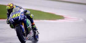 MotoGP, kryevepër e Valentino Rossi-t në Silverstone