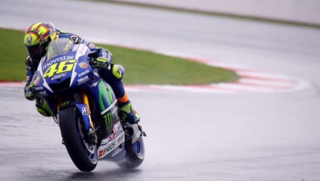 MotoGP, kryevepër e Valentino Rossi-t në Silverstone