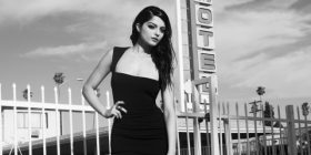 Bebe Rexha e “ndezë” Kaliforninë