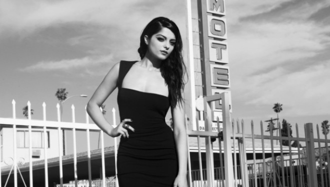 Bebe Rexha e “ndezë” Kaliforninë