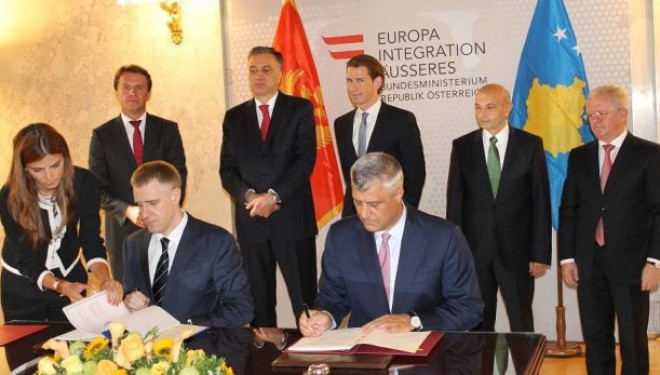 Marrëveshja për kufirin me Malin e Zi, Thaçi nënshkruan, Mustafa dëshmitar (Foto)