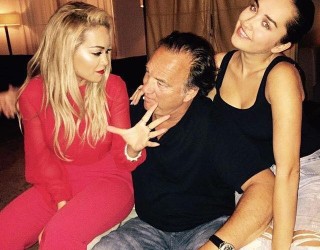 Albanians do it better! Jim Belushi takohet me Rita Orën