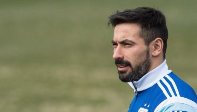 Interi merr një “Po” nga Lavezzi