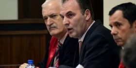 Limaj thërret konferencë urgjente për shtyp për “Rastin Kleçka”