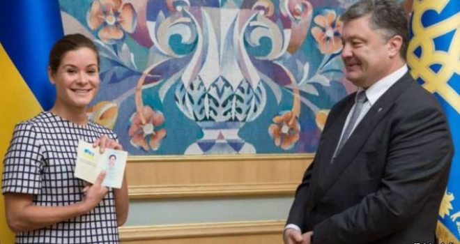 Politikanja ruse merr shtetësi ukrainase