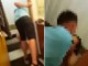 Marinsi kthehet dhe e gjen gruan duke e tradhtuar +18 (Video)