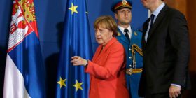 Serbët: Merkel do të na përkrahë për kujtimin e viktimave të ish-Jugosllavisë