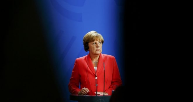Merkel: Po e analizojmë dialogun në Bruksel