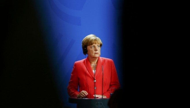 Merkel: Po e analizojmë dialogun në Bruksel