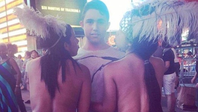 Ndodhë edhe kjo! Modelet nudo të Times Square +18 (Foto)