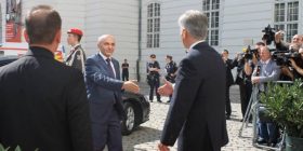 Mustafa në Samitin e Vjenës prezanton “progresin” dhe asnjë projekt (FOTO)
