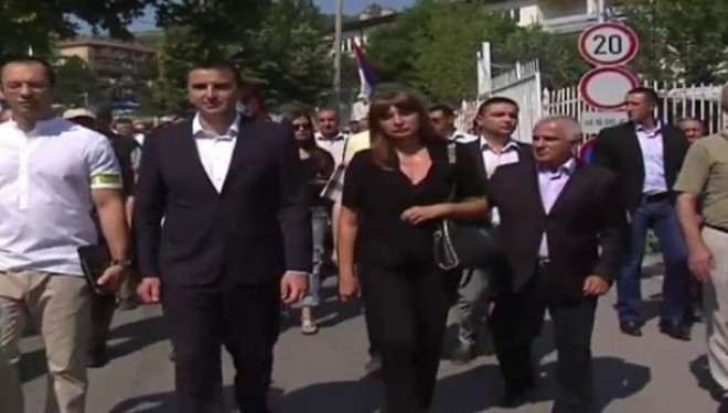 Përfundon protesta në mbështetje të Ivanoviçit, i pranishëm edhe zëvendëskryeministri i Kosovës