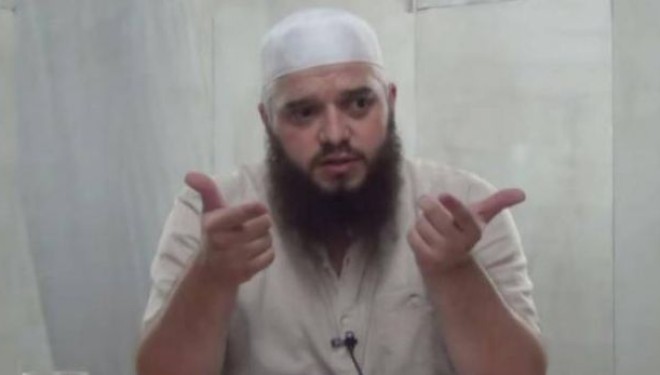Imami i dyshuar për terrorizëm ishte dëbuar nga Arabia Saudite, ja arsyeja