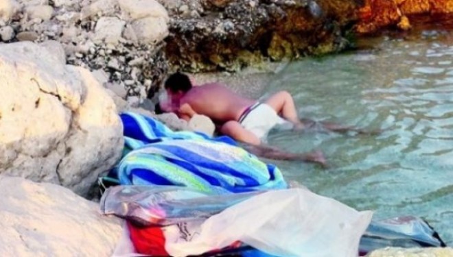 Turistët në Kroaci bëjnë seks kudo! (Foto+18)