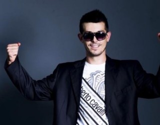 Ka parakalon estrada shqiptare (Foto)