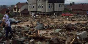 Vërshime në rajonin e Tetovës, flitet edhe për viktima (Video)