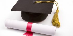 Universiteti i mashtruesve që përfituan mbi një milion euro