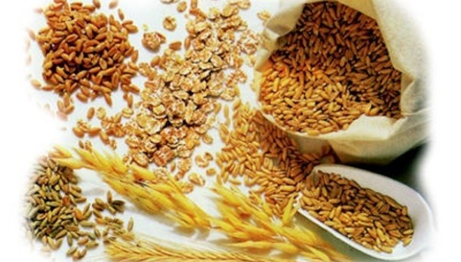 Ushqimet që mbrojnë lëkurën tuaj