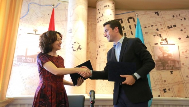 Veliaj pezullon lejet e ndërtimit  hetim “firmave” që vuri Basha