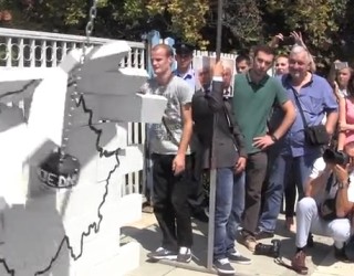 “Vuçiq” rrënon territorin e Kosovës