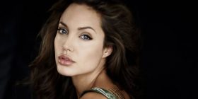 Angelina Jolie nis “luftën” kundër ISIS, publikon foto ironike ndaj tyre
